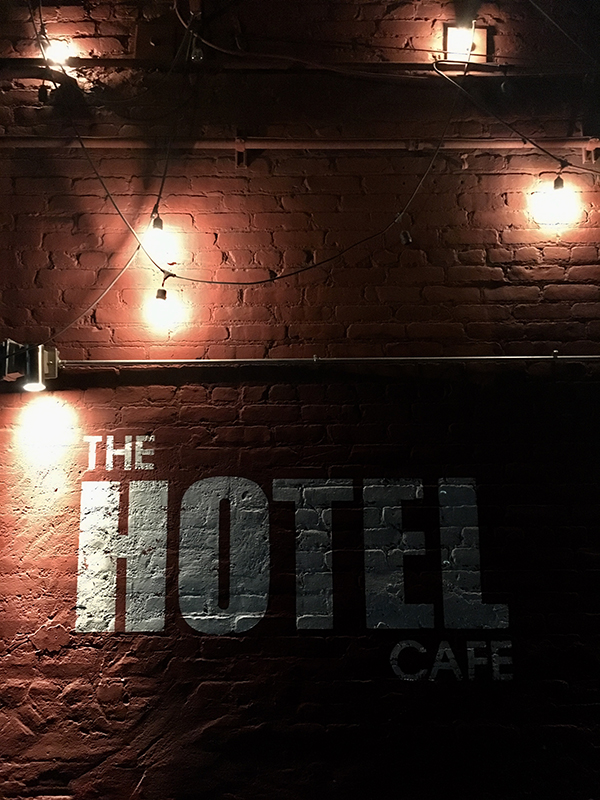 hotel_cafe_1